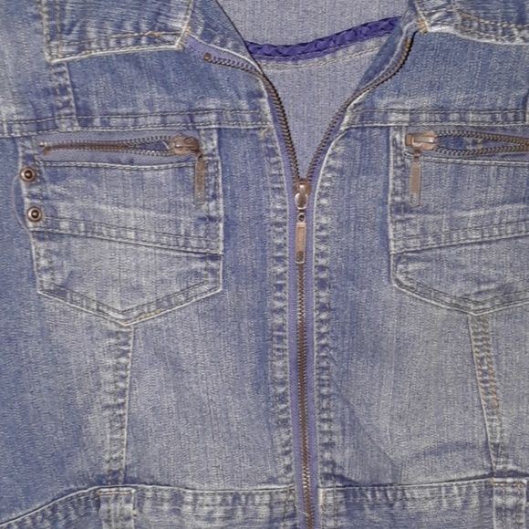 Jacket - Picture 2 of 4